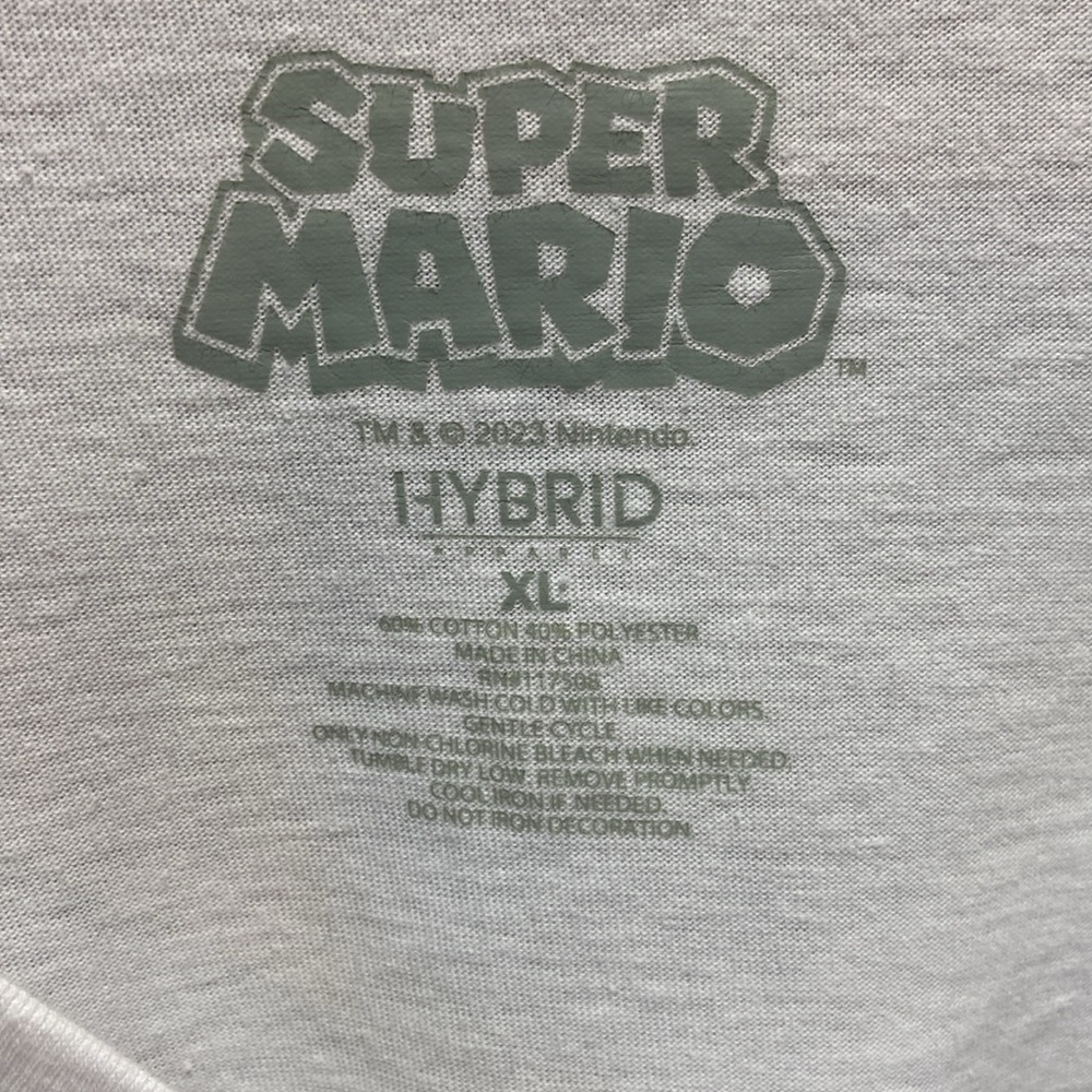 HYBRID Super Mario Shirt-Sleeve Graphic Tee - Picture 4 of 5